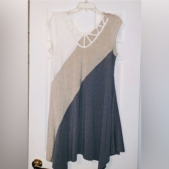 ✨CATO Colorblock Oatmeal, Dark Heather Grey & Cream Tones Swing Dress✨ - Picture 1 of 8
